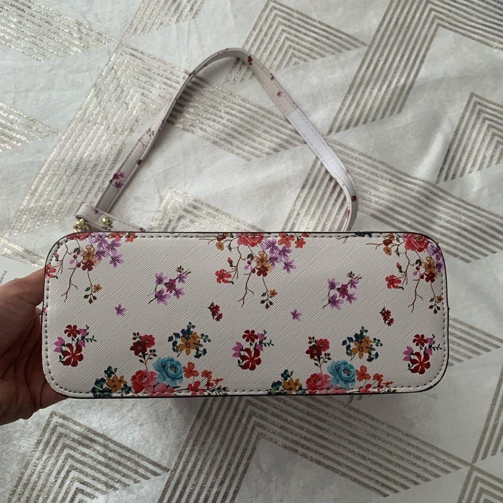 Steve Madden purse - Picture 4 of 6
